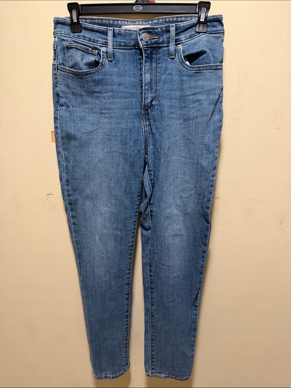 Levi’s 721 high rise skinny jeans